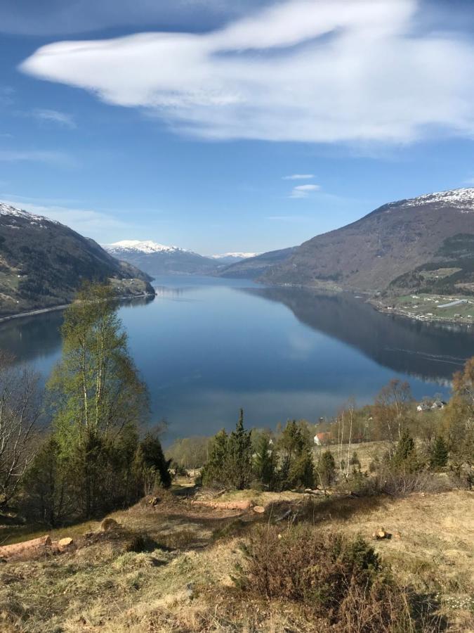 Panorama Fjord Olden Apartment Exterior photo