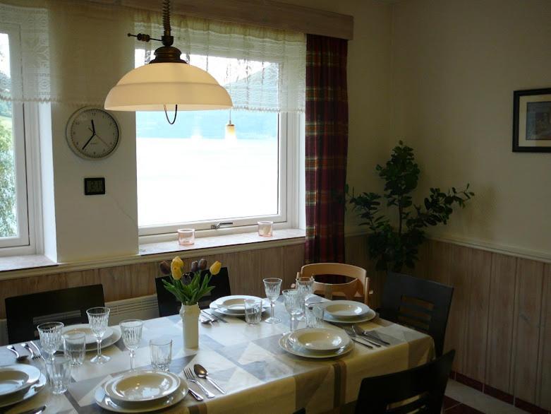Panorama Fjord Olden Apartment Exterior photo